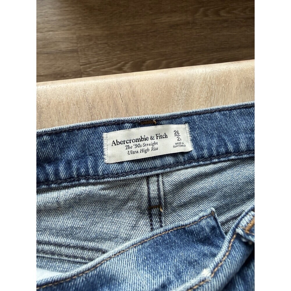 Abercrombie & Fitch The 90s Straight Ultra High Rise Criss Cross Waist Size 26 - Picture 3 of 5